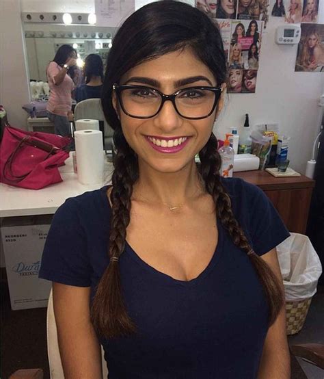 mia califa pornoxxx|Mia Khalifa Porn Videos .